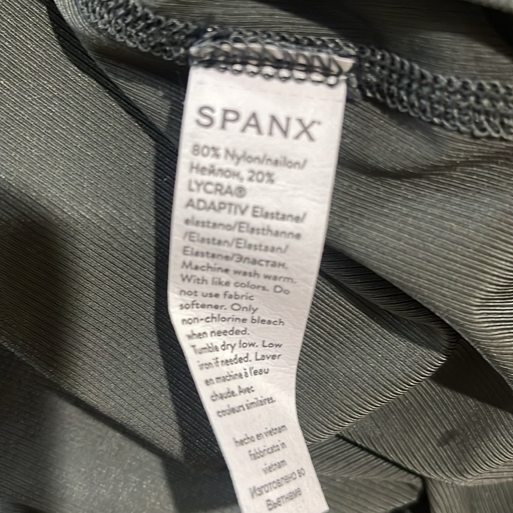 SPANX Go Lightly Ribbed Tie Back Tank - Picture 12 of 12